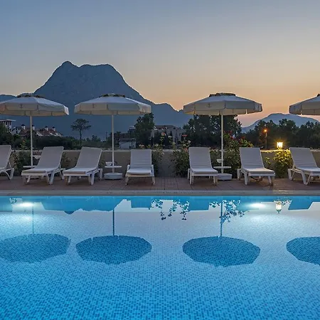 Hotel Otto Palace 3*